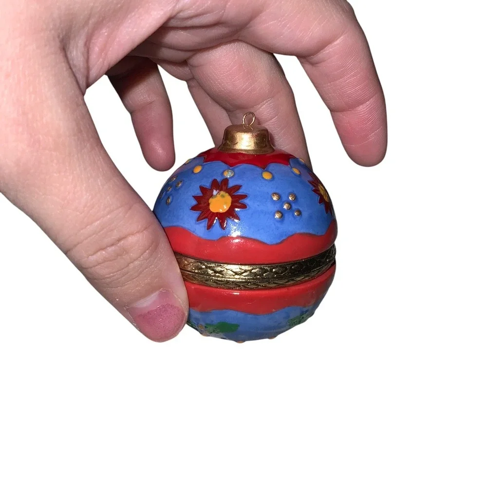 Enameled Metal Porcelain Small‎ Vintage Christmas Ornament Trinket Box Red Gold